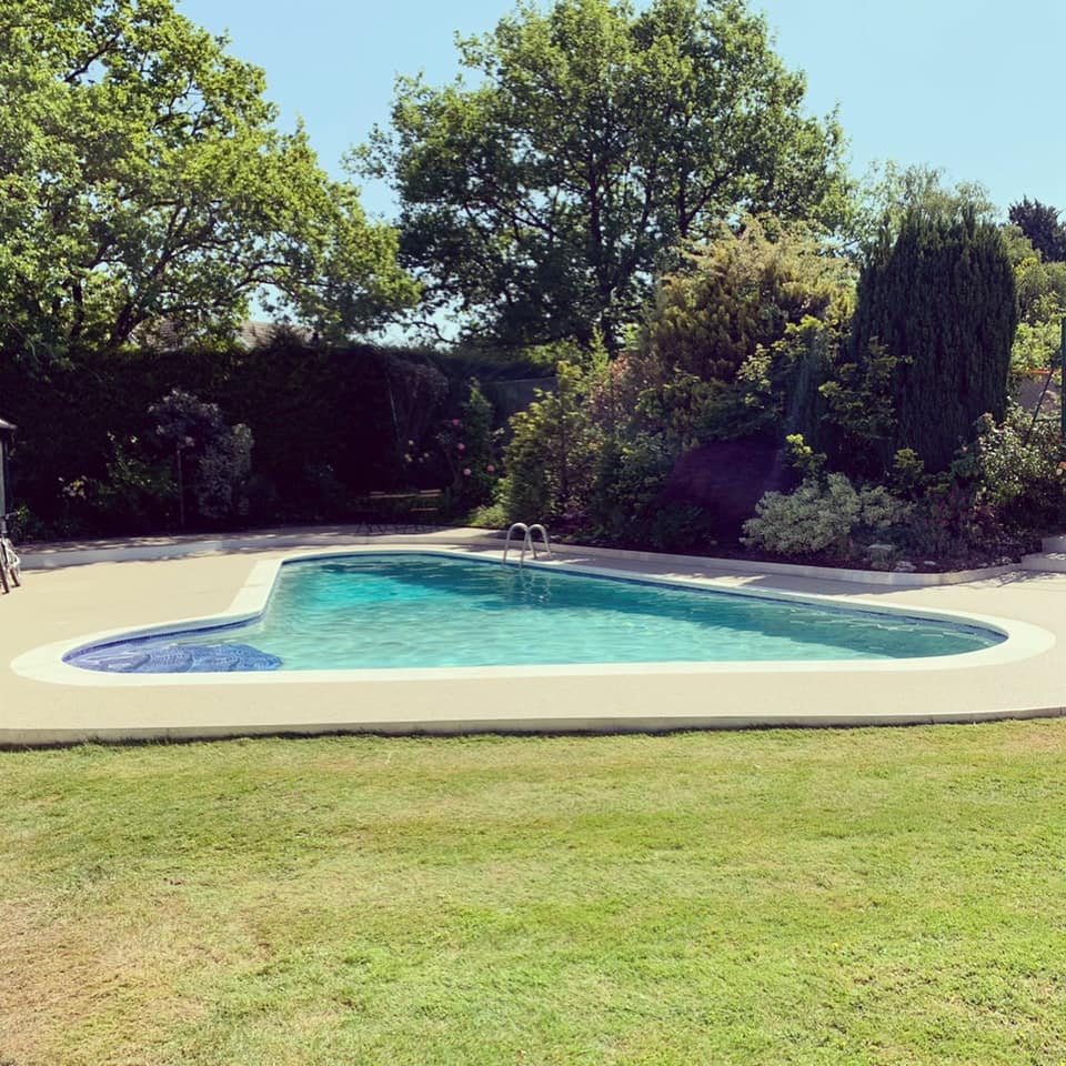 Alan Bettin Swimming Pools - Surrey Hampshire & Farnham Area