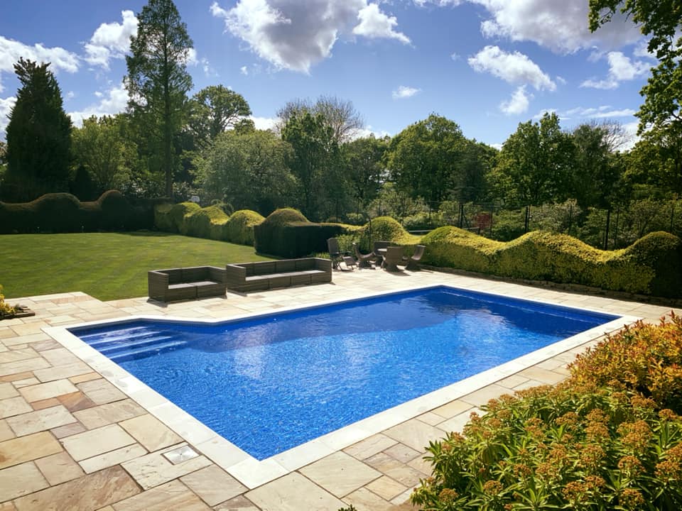 Alan Bettin Swimming Pools - Surrey Hampshire & Farnham Area